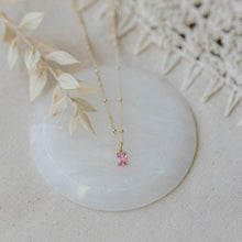 Load image into Gallery viewer, Glim Necklace Pink
