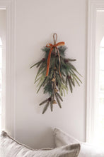 Load image into Gallery viewer, Alpine Bells Swag