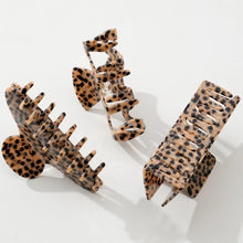 Load image into Gallery viewer, Leopard Print Claw Clips