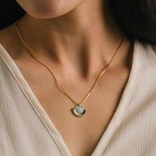 Load image into Gallery viewer, Moonpetal Necklace