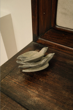 Load image into Gallery viewer, Decorative Metal Bird