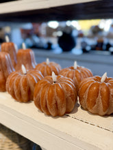 Load image into Gallery viewer, LED Pumpkin Candle