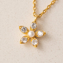 Load image into Gallery viewer, Lily Necklace