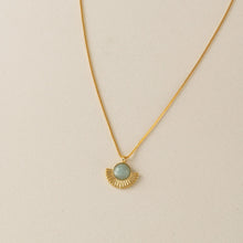 Load image into Gallery viewer, Moonpetal Necklace