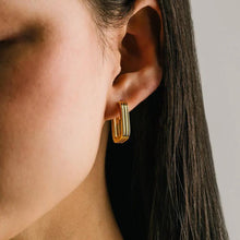 Load image into Gallery viewer, Groove Rectangle Earrings