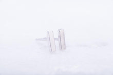 Load image into Gallery viewer, Mini Bar Studs