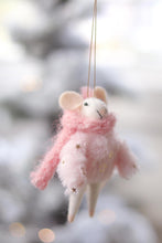 Load image into Gallery viewer, Blizzard Bella Holiday Mouse