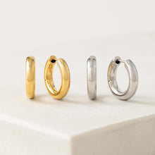 Load image into Gallery viewer, Gold Tube Huggie Earrings