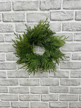 Load image into Gallery viewer, 13" Northern White Cedar Candle Ring