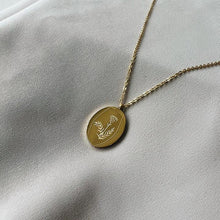 Load image into Gallery viewer, January Fleurs Necklace