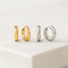 Load image into Gallery viewer, Gold Tube Huggie Earrings