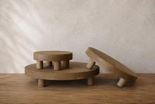 Load image into Gallery viewer, Chestnut Heritage Round Riser