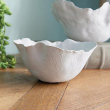 Load image into Gallery viewer, Kyra Decorative Bowls