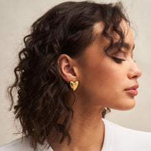 Load image into Gallery viewer, Zimi Heart Earrings