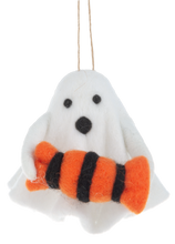 Load image into Gallery viewer, Wool Handcrafted Ghost Ornaments