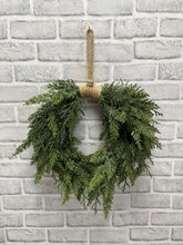 Load image into Gallery viewer, Heart Shape Northern White Cedar Wreath