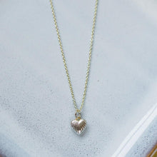 Load image into Gallery viewer, Coastal Kiss Necklace