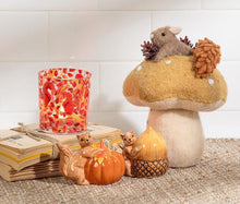 Load image into Gallery viewer, Squirrel Salt &amp; Pepper