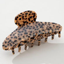 Load image into Gallery viewer, Leopard Print Claw Clips
