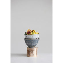 Load image into Gallery viewer, Stoneware Berry Bowl