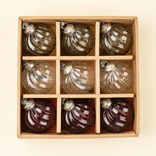 Load image into Gallery viewer, Large Twisted Holiday Baubles