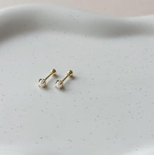 Load image into Gallery viewer, Itaro Earrings