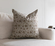 Load image into Gallery viewer, Isadora Vintage Style Pillow