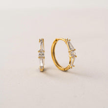 Load image into Gallery viewer, Tamara Hoop Earrings