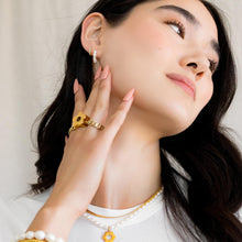 Load image into Gallery viewer, Pia Earrings